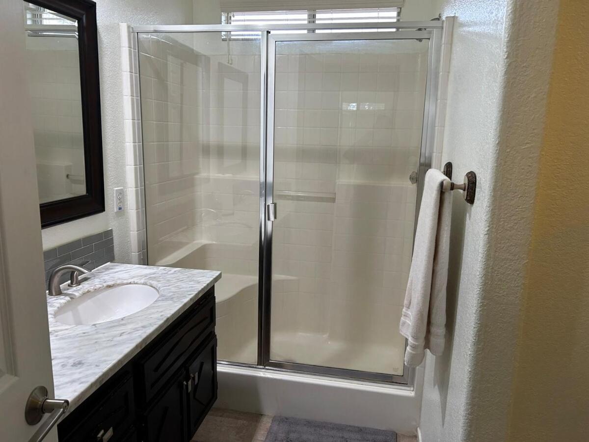 Villa Walking Distance To Stagecoach Indio Exterior foto